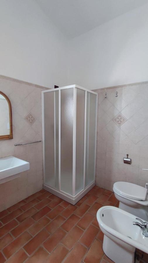 Casa L'Ulivariu Affittacamere San Teodoro  Exterior foto