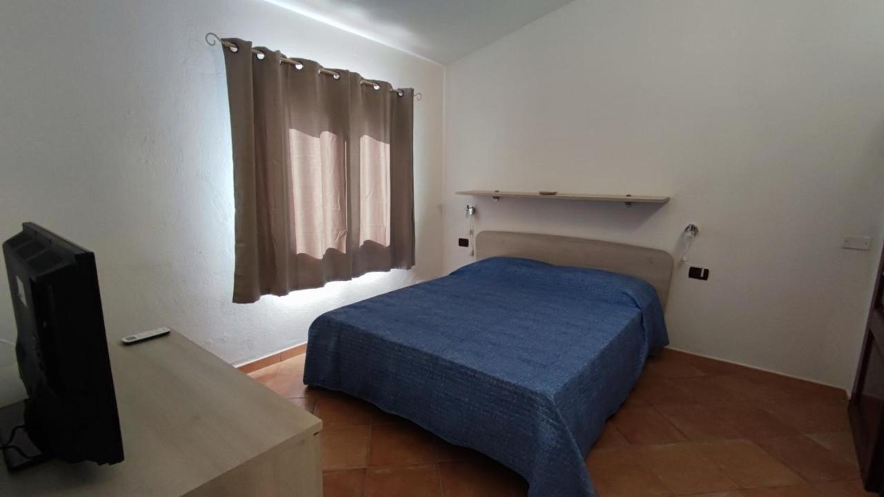 Casa L'Ulivariu Affittacamere San Teodoro  Exterior foto
